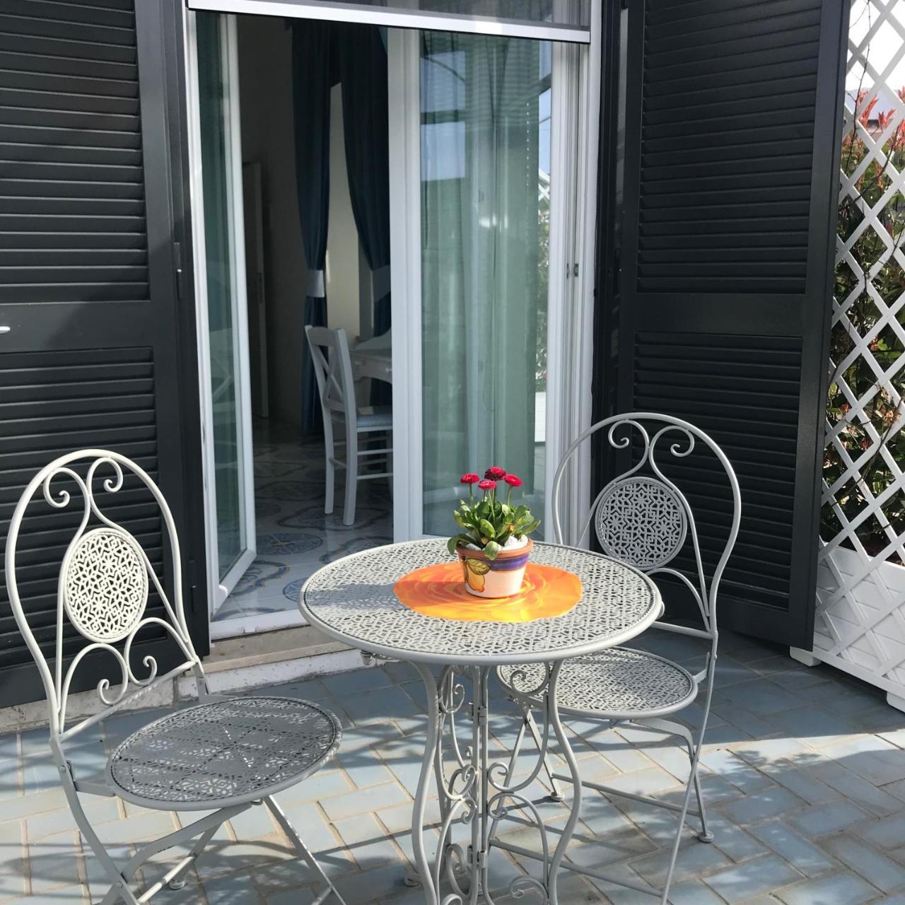 Il Giardino Dei Glicini Bed and Breakfast Ερκολάνο Εξωτερικό φωτογραφία